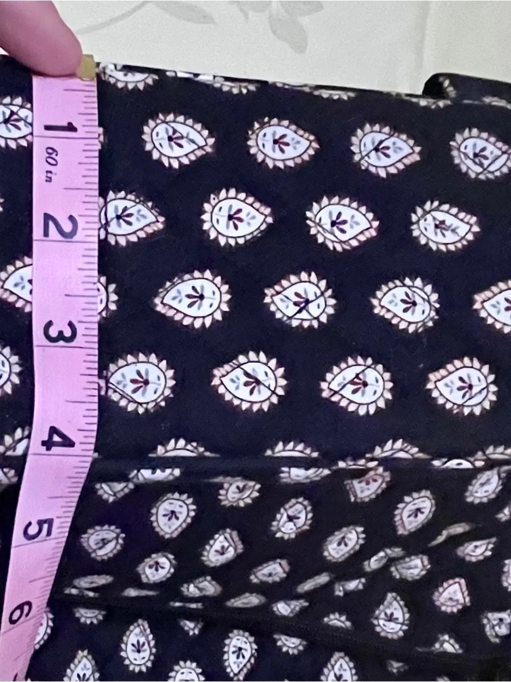 Vera Bradley Quilted Messenger Bag Night and Day Paisley Pattern Never Used